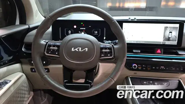 Kia Carnival 2024 — Фото 13/19