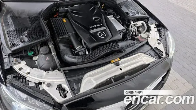 Mercedes-Benz C-Class 2018 — Şəkil 8/20