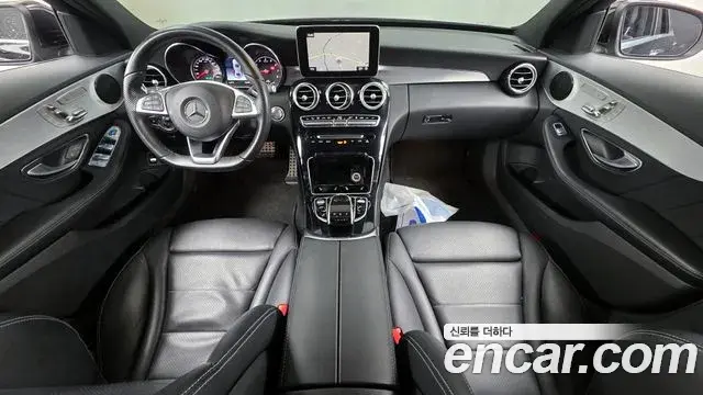 Mercedes-Benz C-Class 2018 — Şəkil 19/20
