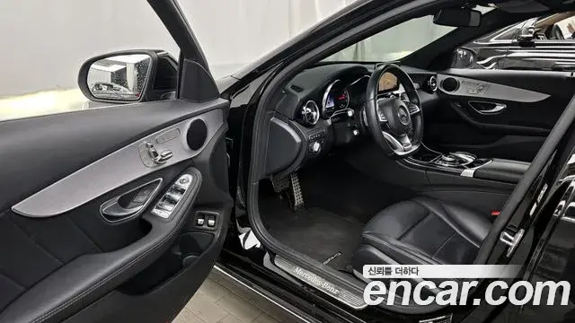 Mercedes-Benz C-Class 2018 — Şəkil 14/20