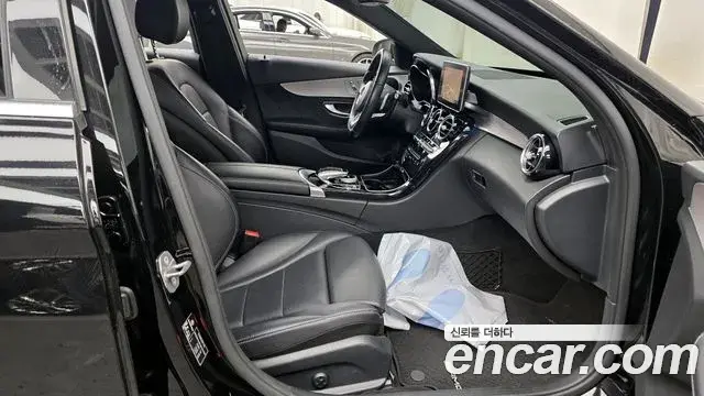 Mercedes-Benz C-Class 2018 — Şəkil 11/20
