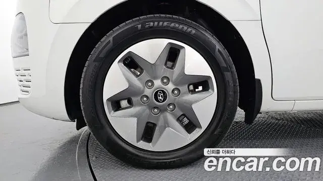 Hyundai Staria 2023 — Şəkil 16/20