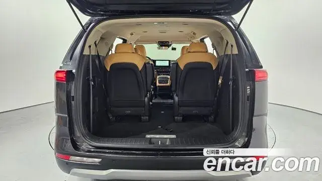 Kia Carnival 2022 — Фото 20/20