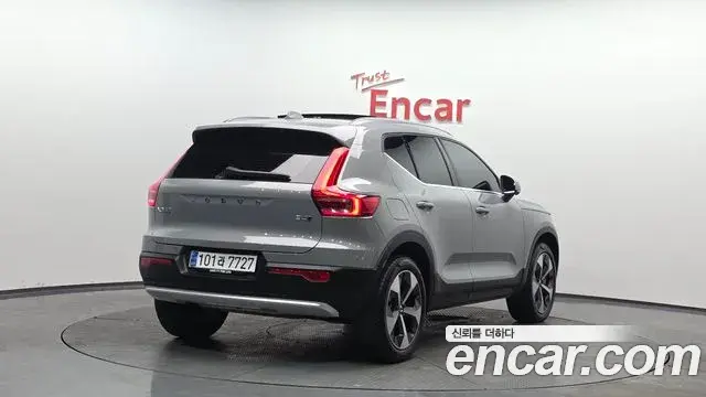 Volvo XC40 2024 — ფოტო 21/21