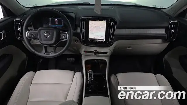 Volvo XC40 2024 — ფოტო 6/21