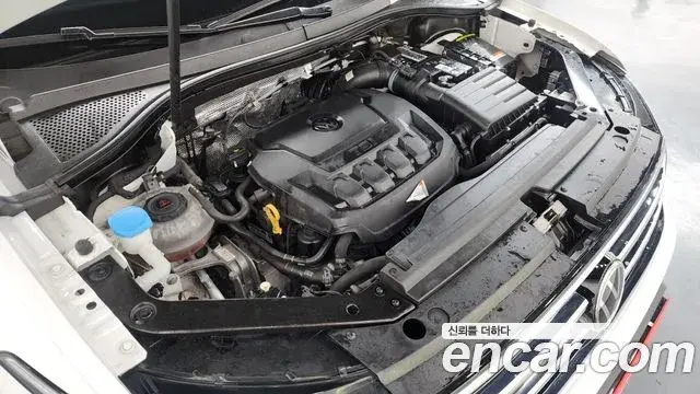 Volkswagen Tiguan Allspace 2022 — ფოტო 14/20