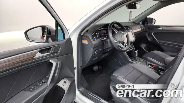 Volkswagen Tiguan Allspace 2022 — ფოტო 10/20