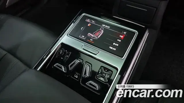 Audi A8 2019 — Şəkil 1/20
