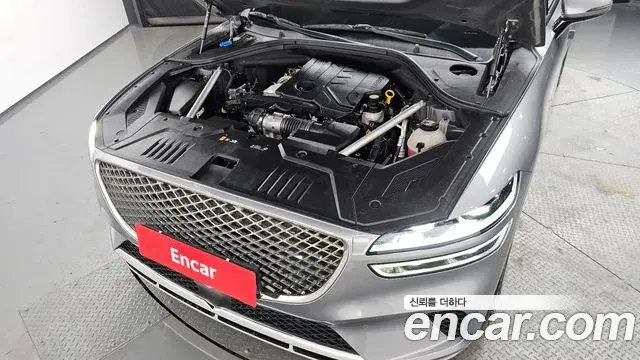 Genesis GV70 2021 — Photo 15/20