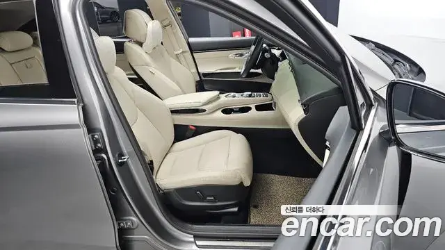 Genesis GV70 2021 — Photo 10/20