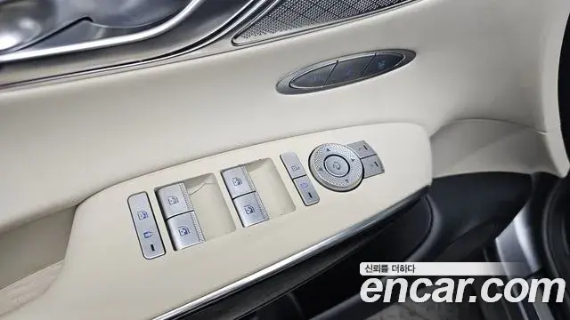 Genesis GV70 2021 — Photo 6/20