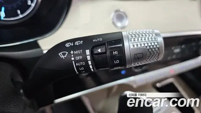 Genesis GV70 2021 — Photo 14/20