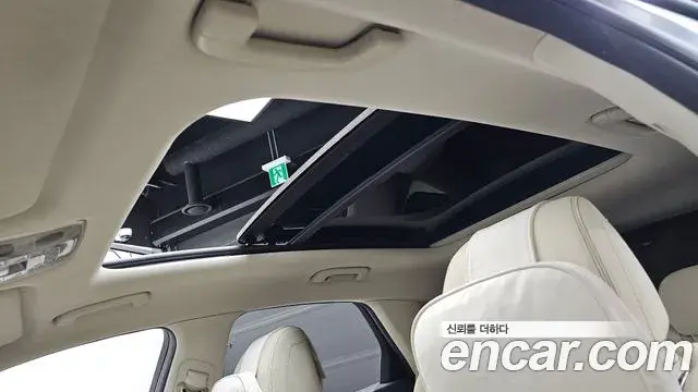 Genesis GV70 2021 — Photo 4/20