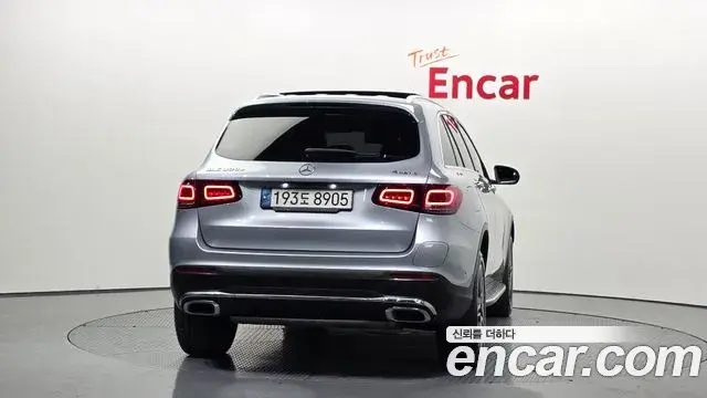 Mercedes-Benz GLC-Class 2022 — Şəkil 19/20