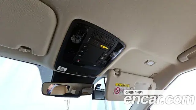 Kia Carnival 2020 — Фото 18/20