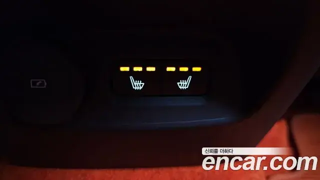 Volvo XC40 2020 — Photo 10/20