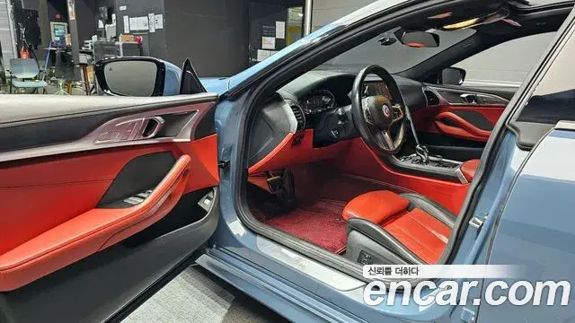 BMW 8 Series 2020 — Photo 1/20