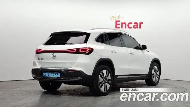 Mercedes-Benz EQA 2021 — ფოტო 13/20
