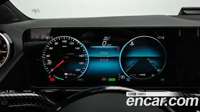 Mercedes-Benz EQA 2021 — ფოტო 14/20