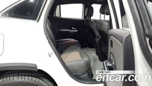 Mercedes-Benz EQA 2021 — ფოტო 2/20