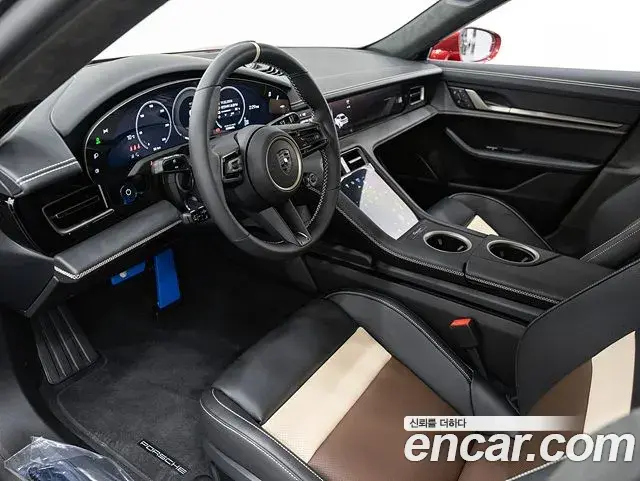 Porsche Taycan 2025 — ფოტო 11/20