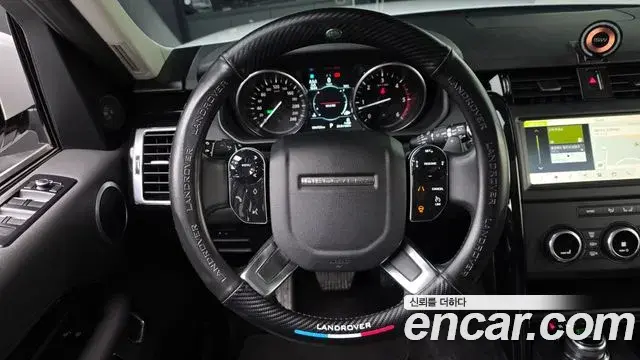 Land Rover Discovery 5 2019 — Фото 15/20