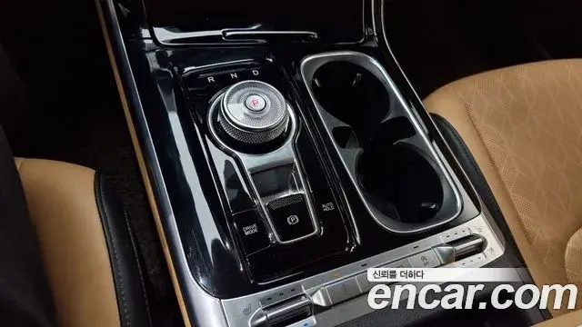 Kia Carnival 2021 — Şəkil 9/20