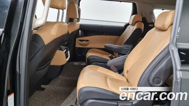Kia Carnival 2021 — Şəkil 12/20