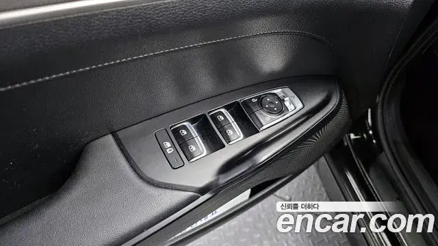 Kia K5 2021 — Photo 7/20