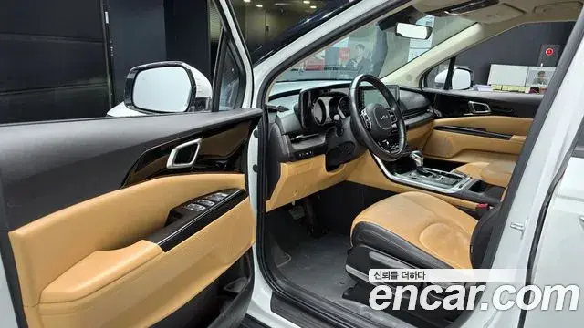 Kia Carnival 2022 — Фото 11/20