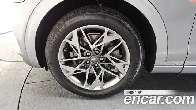 Genesis GV70 2021 — Photo 5/20