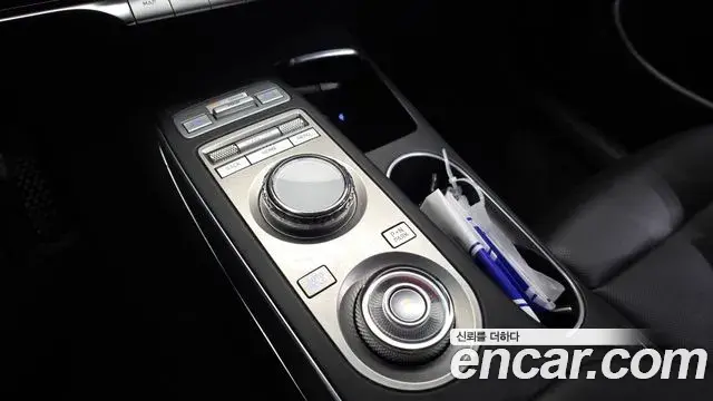 Genesis GV70 2021 — Photo 6/20