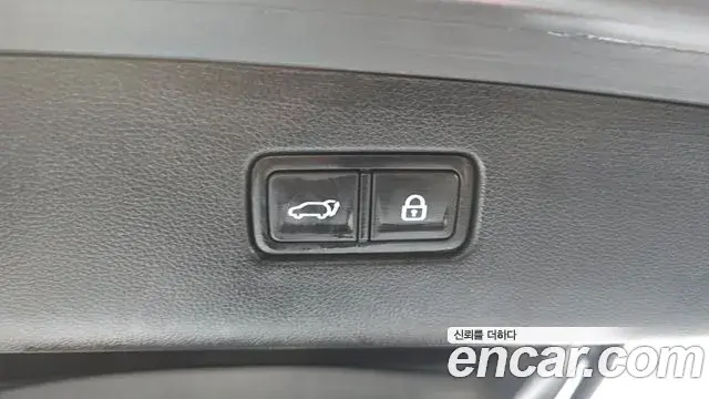Genesis GV70 2021 — Photo 18/20