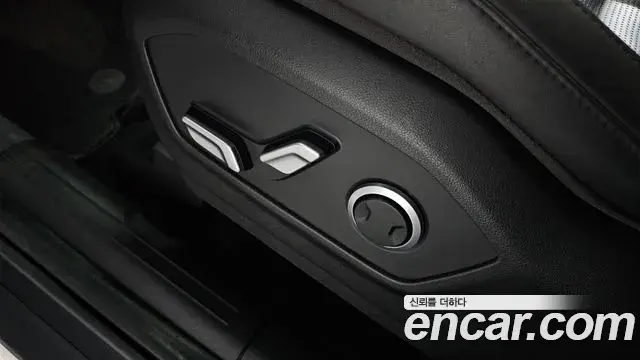 Hyundai Santa Fe 2023 — ფოტო 17/20