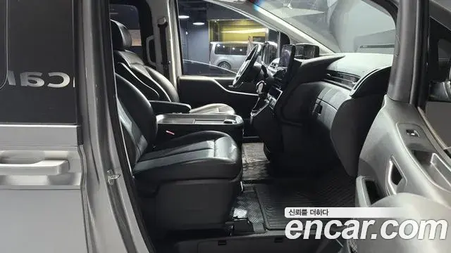 Hyundai Staria 2021 — Фото 11/20