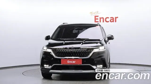Kia Carnival 2021 — Фото 2/20
