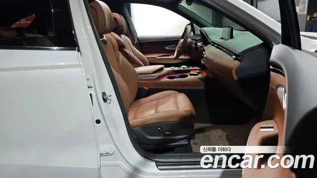 Genesis GV70 2023 — Şəkil 17/20