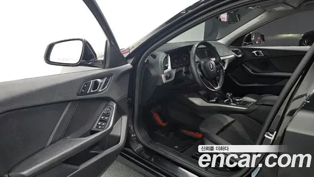 BMW 1 Series 2020 — ფოტო 9/20