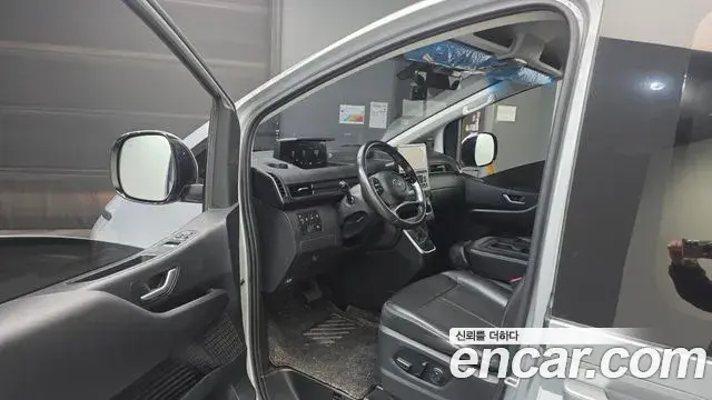 Hyundai Staria 2021 — Şəkil 15/20