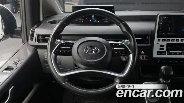 Hyundai Staria 2021 — Şəkil 2/20