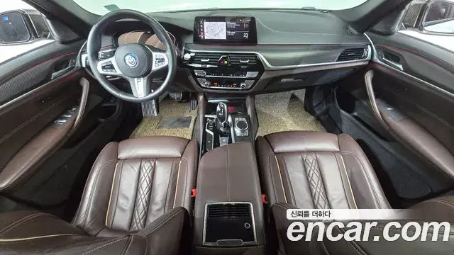 BMW 5 Series 2020 — Şəkil 17/20