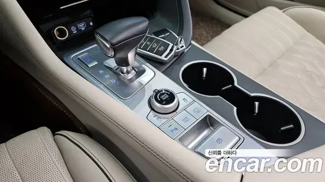 Genesis G70 2018 — ფოტო 11/20