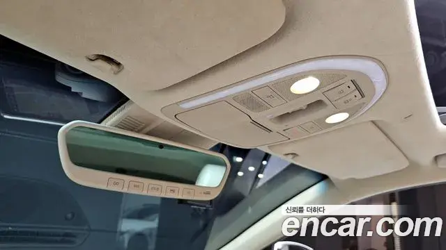 Genesis G70 2018 — ფოტო 18/20