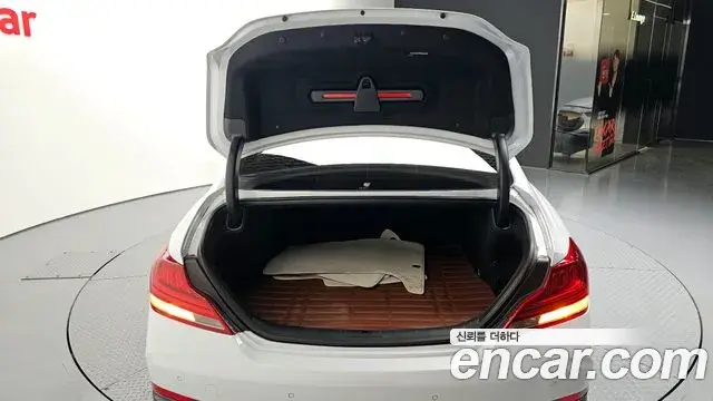 Genesis G70 2018 — ფოტო 2/20
