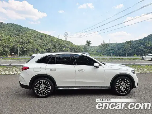 Mercedes-Benz GLC-Class 2023 — ფოტო 13/20