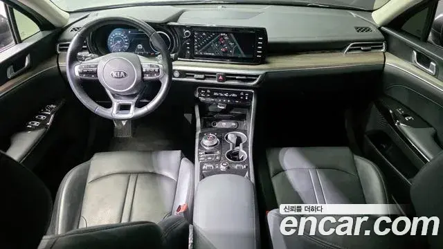 Kia K5 2021 — Şəkil 14/20
