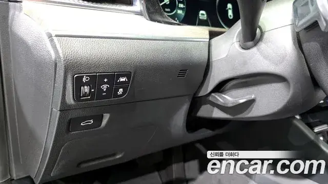 Kia K5 2021 — Şəkil 13/20