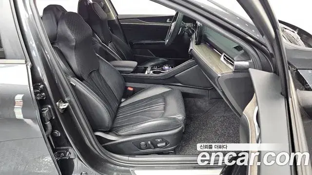 Kia K5 2021 — ფოტო 2/20