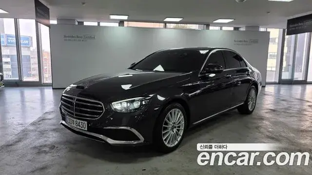 Mercedes-Benz E-Class 2021 — ფოტო 2/17