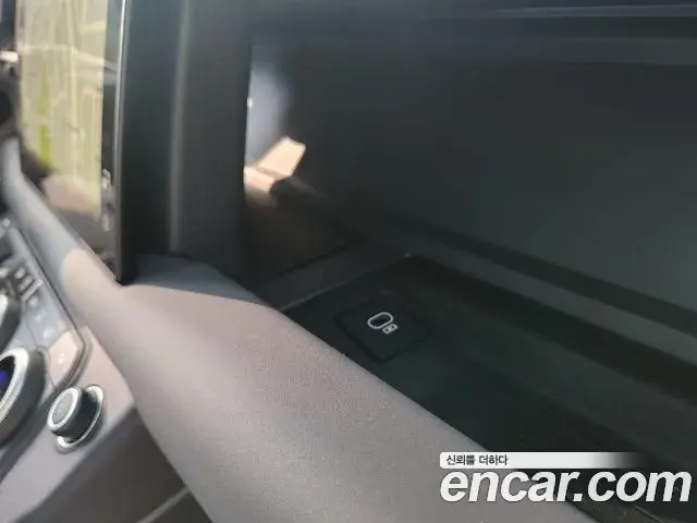 Land Rover Defender 2025 — Фото 20/20